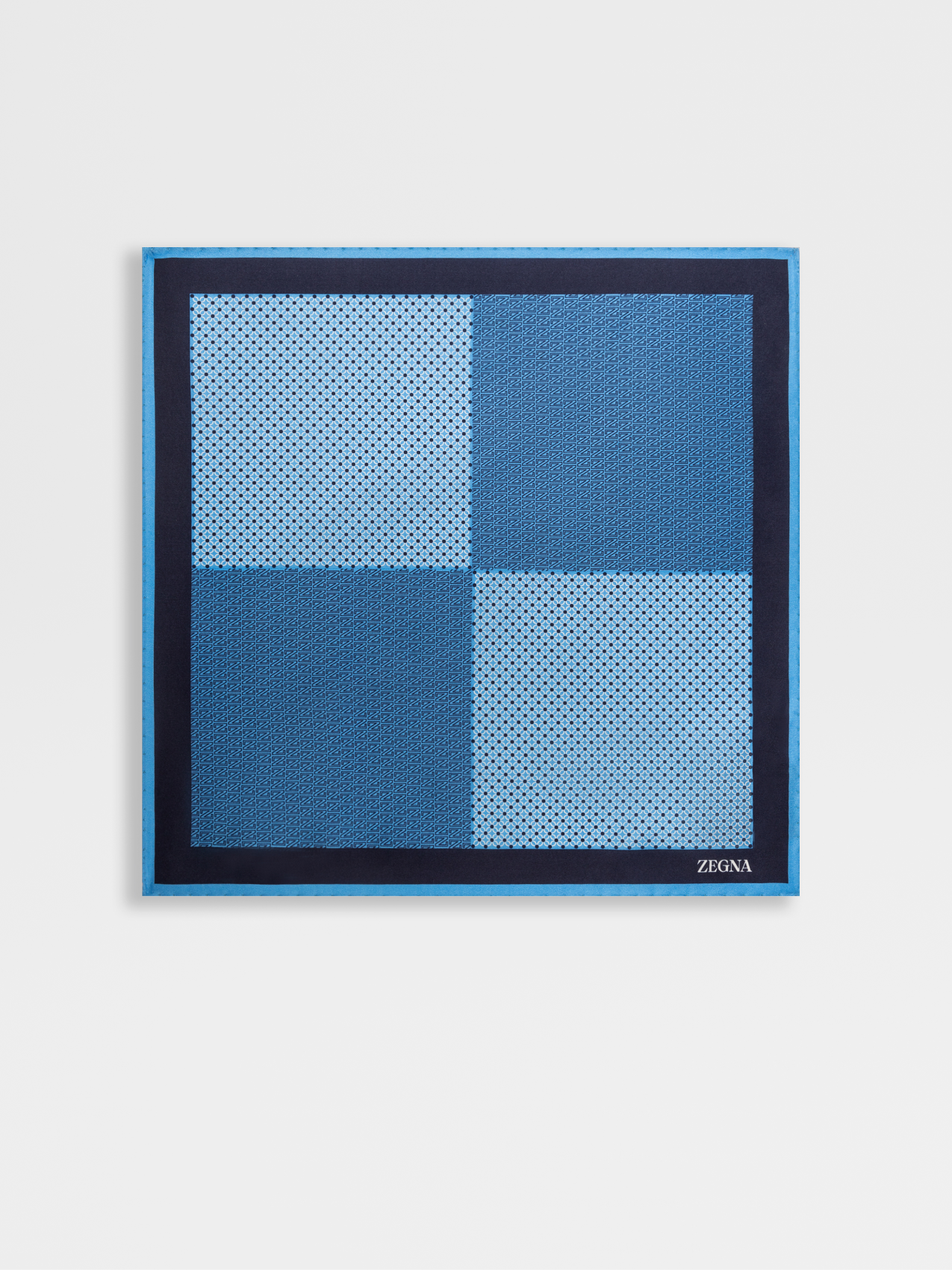 Pañuelo de Bolsillo de Seda Estampada Azul Claro